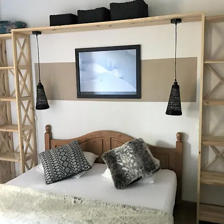 Chalet Duplex 3 Pieces Pour 7 Pers. Avec Terrasse Et Parking Gratuit - Fr-1-504-79 Le Devoluy