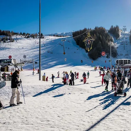 Duplex 3 Pieces Pour 7 Pers. Avec Terrasse Et Parking Gratuit - Fr-1-504-79 Chalet *